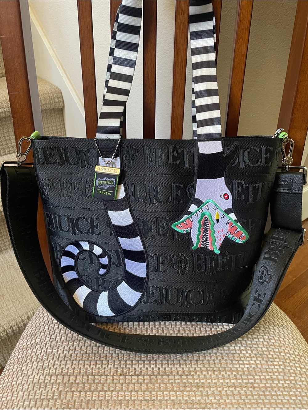 Harveys Beetlejuice Classic tote